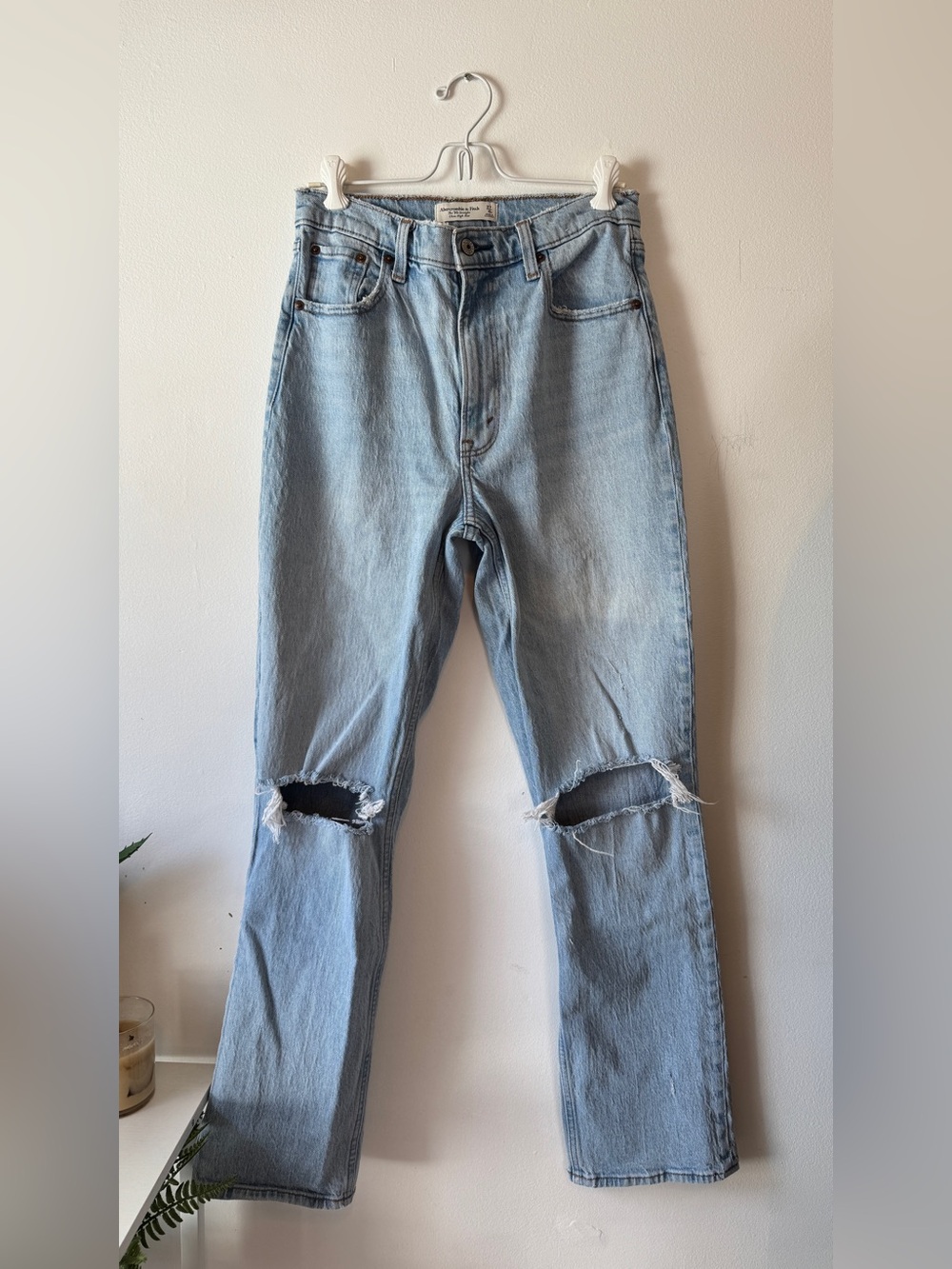 Abercrombie High Rise 90s Straight Jeans